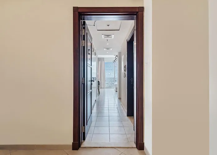 Luxury Studio - Urban Oasis